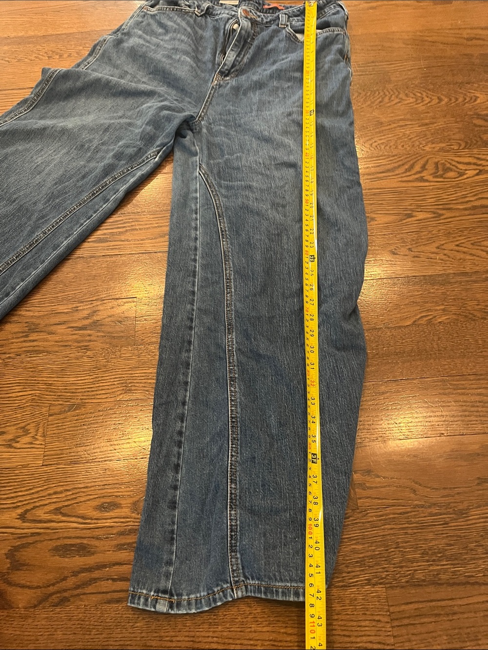 Pilcro Wide-Leg Flared Jeans in Medium Blue - Picture 3 of 4